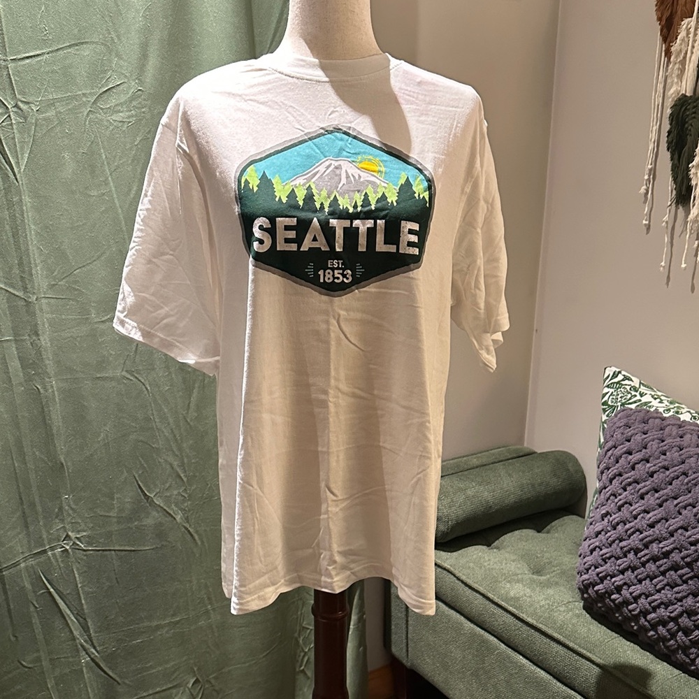 Seattle Graphic White T-Shirt
